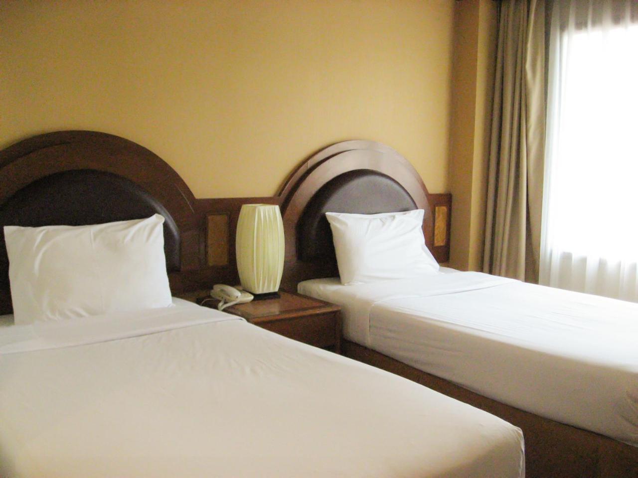 Ps Hotel Phuket Patong - Sha Plus Exterior foto